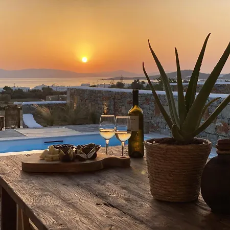 Casa de Férias Ypsilon Naxos - Luxury House With Amazing Sea View & Private Pool